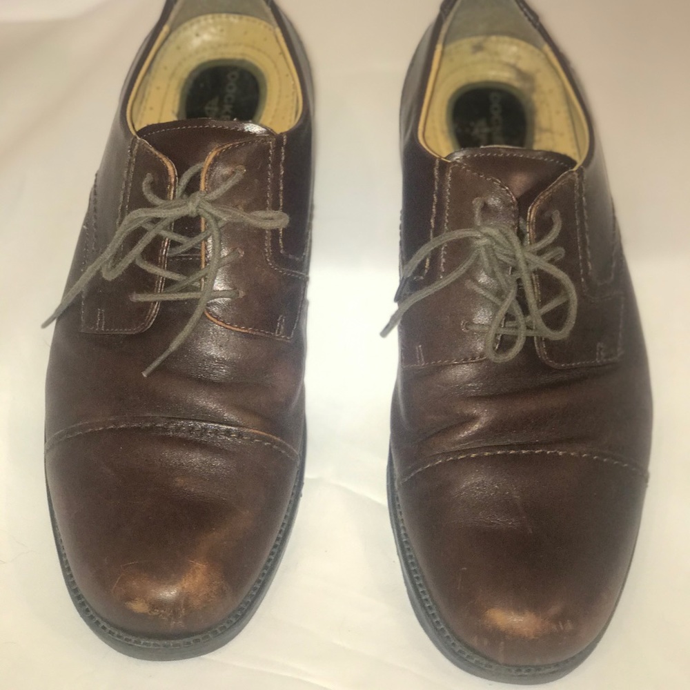 Docker’s men’s brown Oxford dress shoes size 10